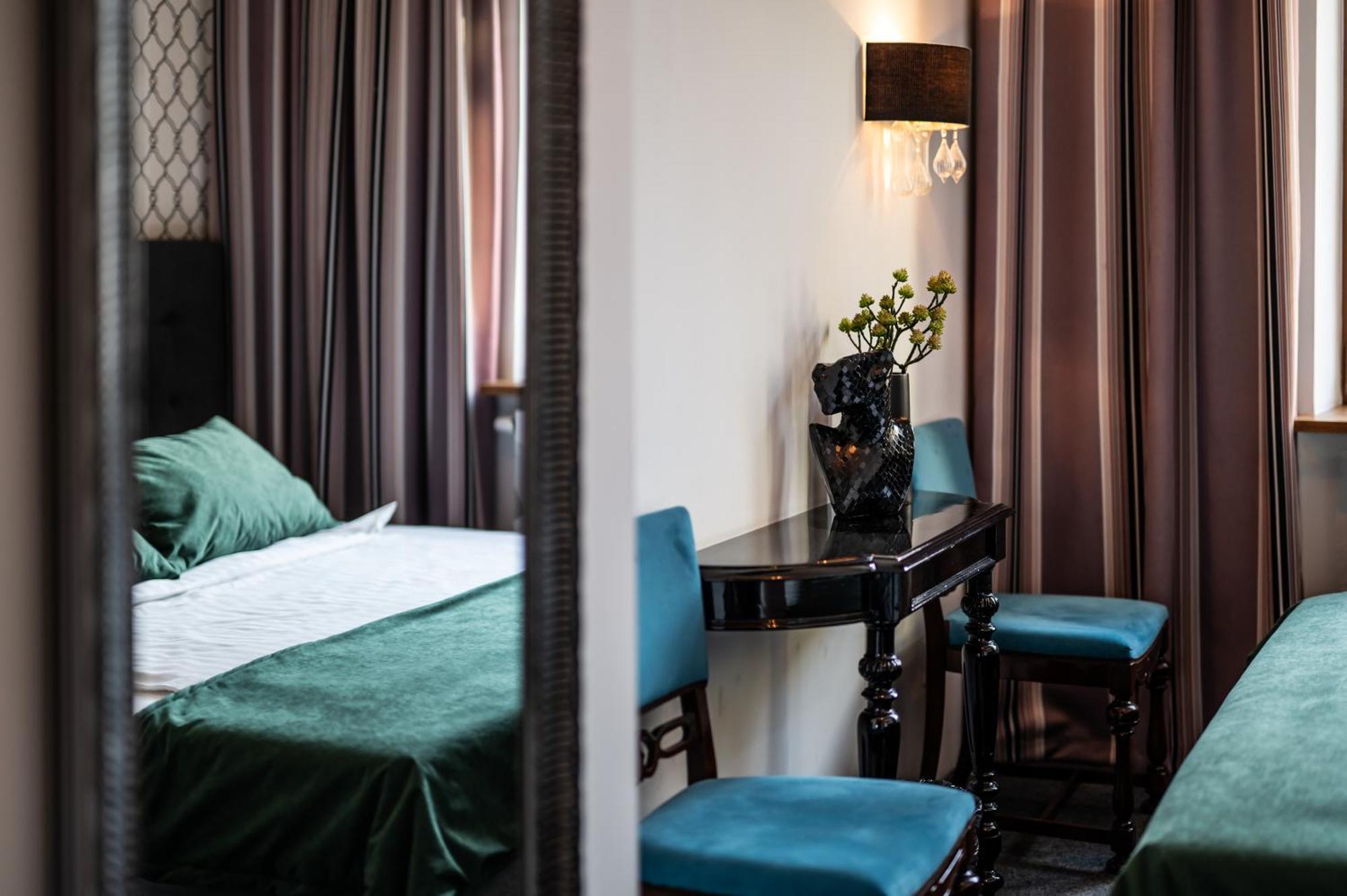 Aparthotel Maargick Cracovie Extérieur photo