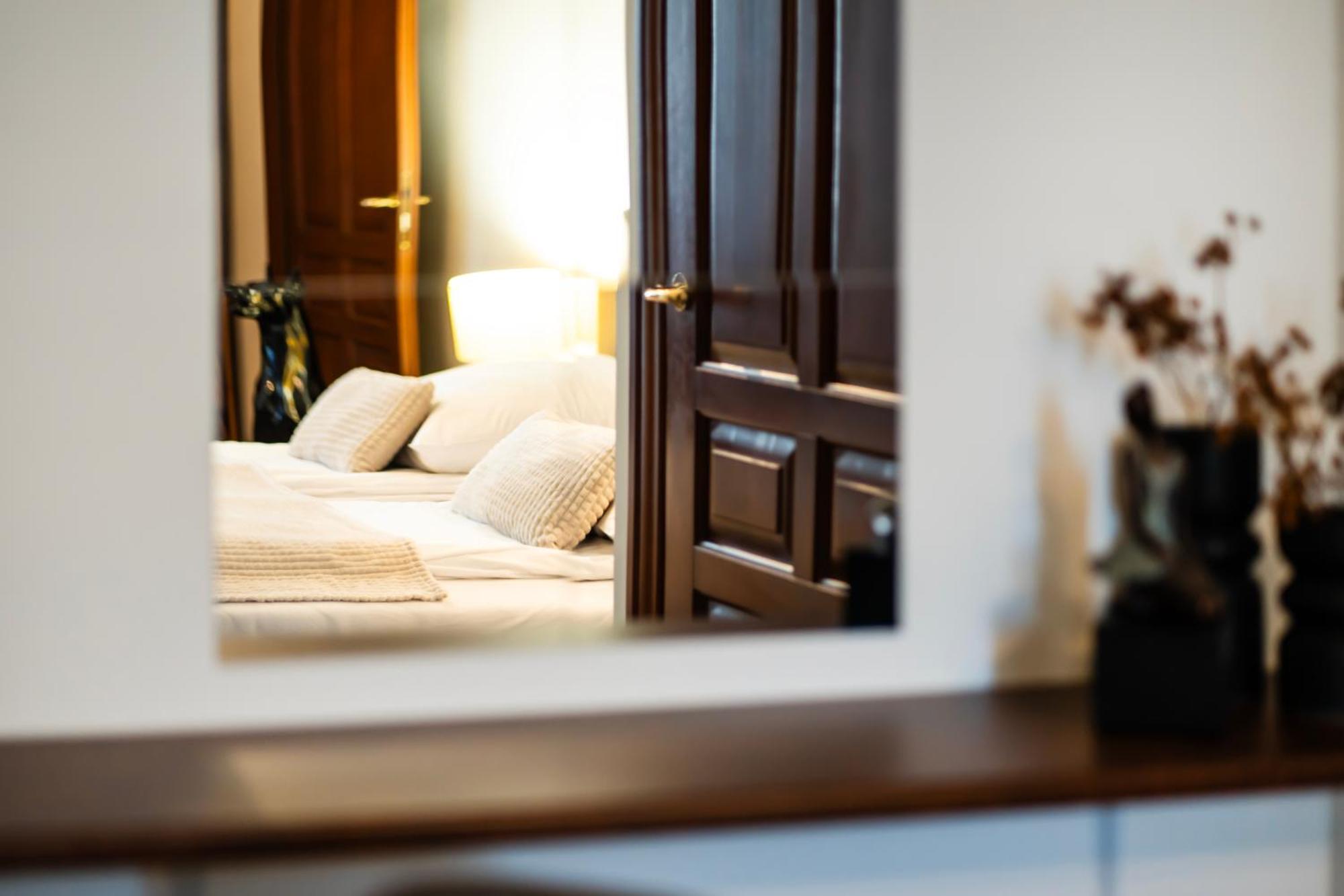 Aparthotel Maargick Cracovie Extérieur photo