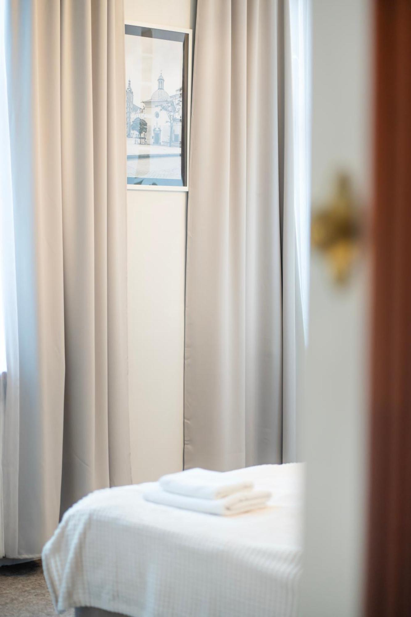 Aparthotel Maargick Cracovie Extérieur photo