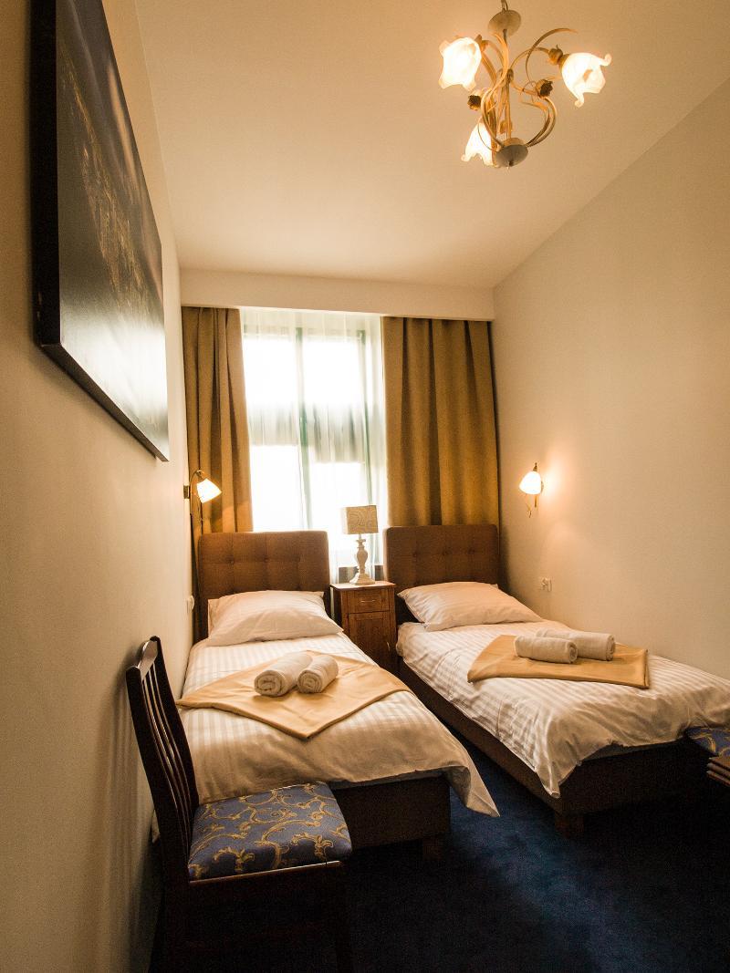 Aparthotel Maargick Cracovie Extérieur photo